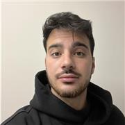 Profesor de Educación Física con experiencia en múltiples ámbitos deportivos preparado para ayudar a alumnos de todas las edades.